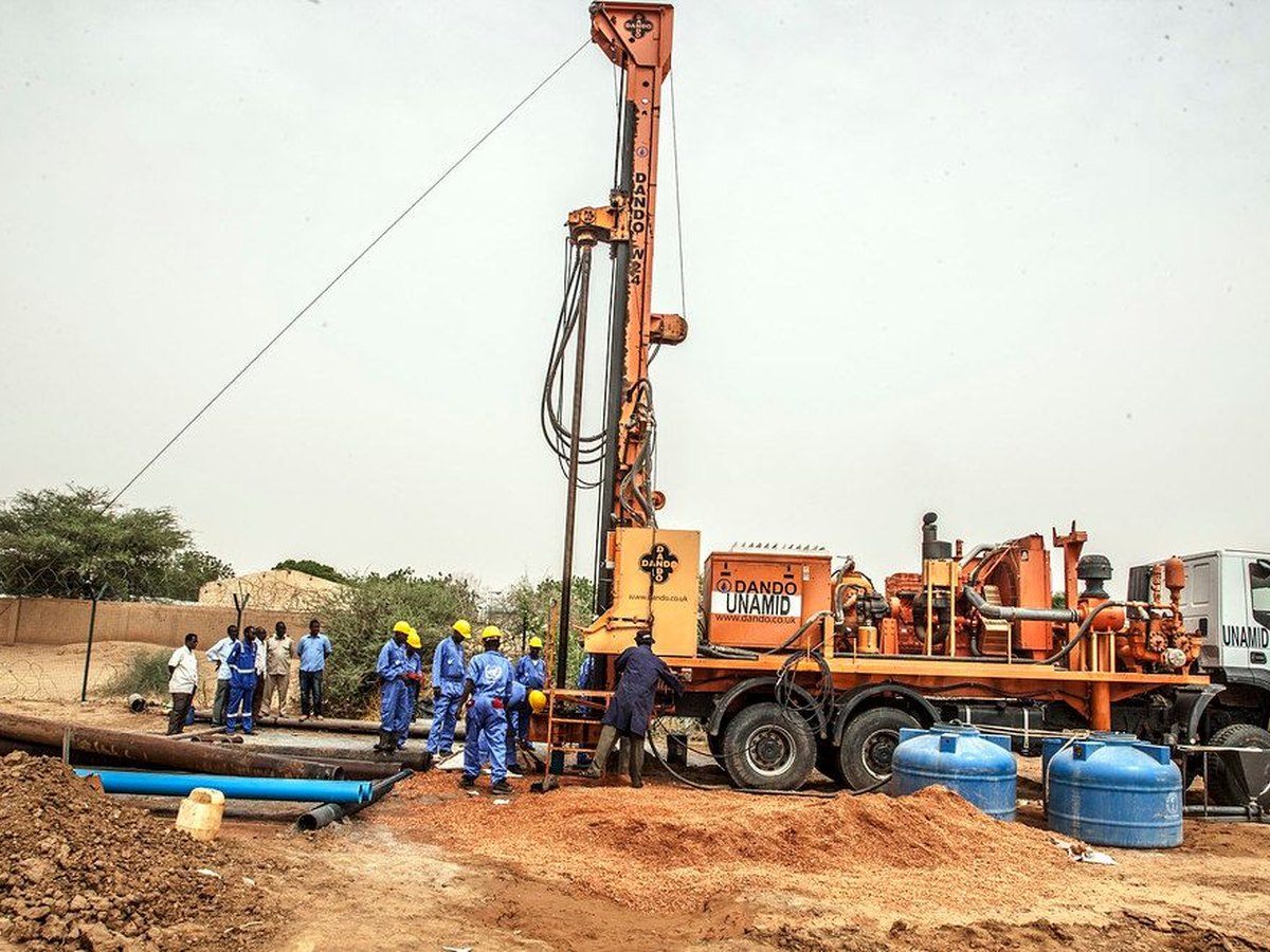 Water borehole supplied by Sekwanele Ngenhlupheko